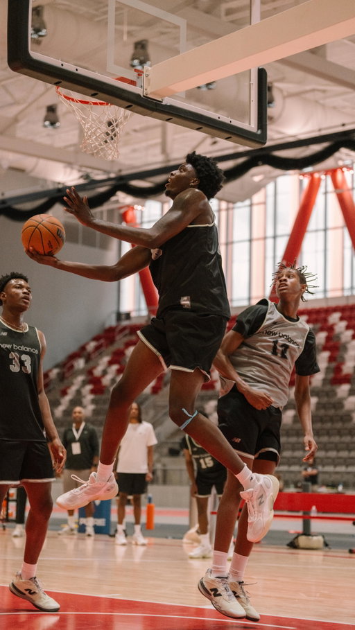 Day 1 ✅

Locked in for Day 2 at the New Balance Beantown Elite Experience.