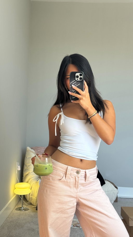 REALITY of living in a college apartment 😮‍💨✨🪰 @zevoinsect my kitchen's bestie <3 #ZevoPartner #ad