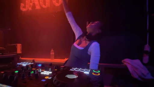 Played my first DJ gig at @thejagodalston last night. Loved this moment by my favourite artist @ntomusic 🤗❤️🙋🏻‍♀️🎵