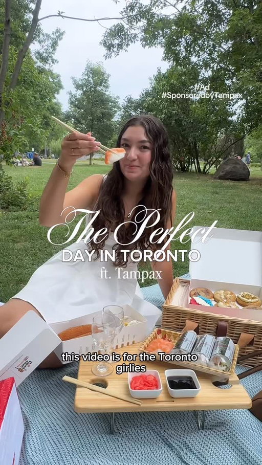 The perfect Toronto day 🎀 | Morning coffee, a picnic at Trinity Bellwoods Park, and shopping along Ossington 🛍️ — all made stress-free thanks to @Tampax US. From park hangs to boutique browsing, Tampax keeps you comfortable so you can enjoy every moment of your city adventure. 💙 #SponsoredbyTampax  #toronto #tampax #torontolife #torontoactivities #torontofood