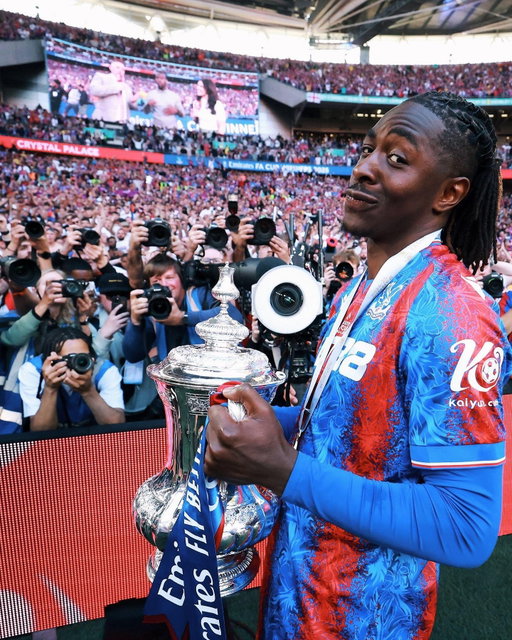 Five years, man. Crazy. It feels like just yesterday I was walking through the doors joining from QPR. The day you gave me the chance to realise my dream of playing in the Premier League, For South London’s biggest club. 

From the start, I had goals set and my targets in place for what I wanted to achieve here at Palace but I had no idea of what these last 5 years would really turn out to be.

They call us a family club because it’s impossible to truly understand what it’s like to be part of this club unless you’re in it. They’re not wrong. Throughout the challenges of the covid times, from the day I tore my achilles and the long road of recovery to that night at Selhurst against Villa when I came back, up until this very day, the love you have all shown me, the way you have all supported me, and how we’ve stood together no matter what, these are things that will live in my heart forever.

And thats all before we made history together, lol. Wembley, man. That whole journey. Words aren’t enough to describe what we all experienced that day so I’m not gunna try, but what I will say is that God did something for us that will connect us for generations. The most special day of my career because God gave us what no one thought was possible for us!

So after all of this, all I really want to say is thank you. Thank you for believing in me, thank you for giving me a chance, and thank you for the love shared that will last a lifetime. 

Up the Palace.

God Bless,
Ebz