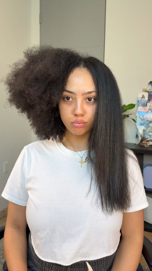 is the salon necessary anymore with these quick results? 👀 @sharkbeauty #sharkglam #silkpress #blowout #airstraighten #curlyhair #sponsoredbysharkbeauty