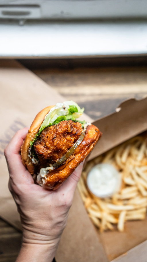 When you don’t want to leave the house but you also want the best fried chicken sammie in town. This baby is available exclusively on the @hungryeyesnola Uber Eats menu.🍗🚗🔥 #EatDrinkTravelYall #HungryEyesNOLA