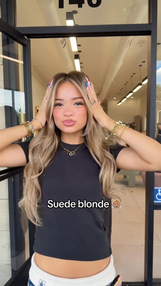Comment lookbook for ALL our blonde formulas!🤭 @habiteducation habiteducation.com 🤗 Which blonde is your fav? @paisleejainenelson @iampresleefaith @embreighcourtlyn 😍 Shadow us now at the ShadowMetour.com❤️ Book with us now for Oc Sept 16-18th! @tatum.hair @sadiekayhair @hairbytanzie @hairbyelli_ @hairbybellableu @hairbyvenicerain @hairbyjess.r @katemariehair @hairbylilyjanee @hairby.madii @hairby_ashleyw @hair_makeupbymoni
