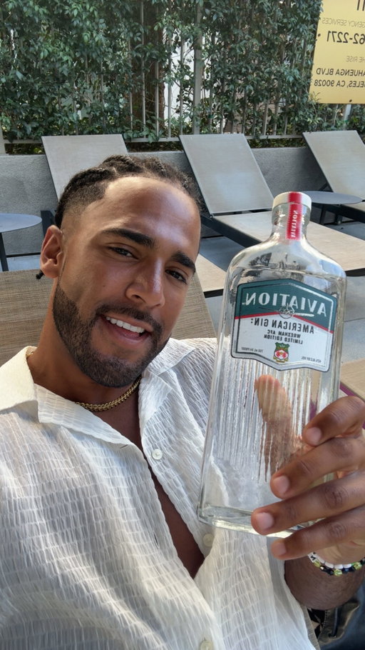 My poolside solution @aviationgin #AviationGin, #AviationPartner #WrexhamAFC, #WelcomeToWrexham, #AviationFC, #21+ 

AVIATION AMERICAN Gin. 100% Grain Neutral Spirits. 42% Alc/Vol. Diageo, New York, NY. Please drink responsibly. Don’t share w/ under 21.
