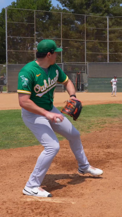 MLB Pitcher vs. High Schooler 😳

#baseball #mlb #collegebaseball
