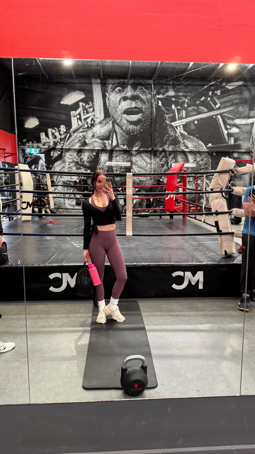 I appreciate all my gym bro’s lookin out for me 💪 @nathan.yong 

Including @musclenation for my comfy fit 👚🥰

#gymlifestyle #gymfunny #gymhumor