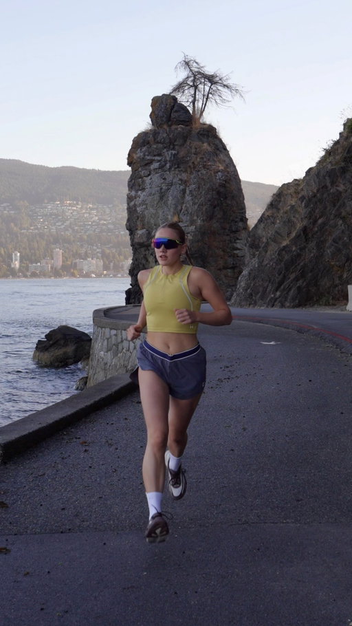 starting every morning moving fast with @uarunning @underarmourwomen 
#UAPartner #UAHalo