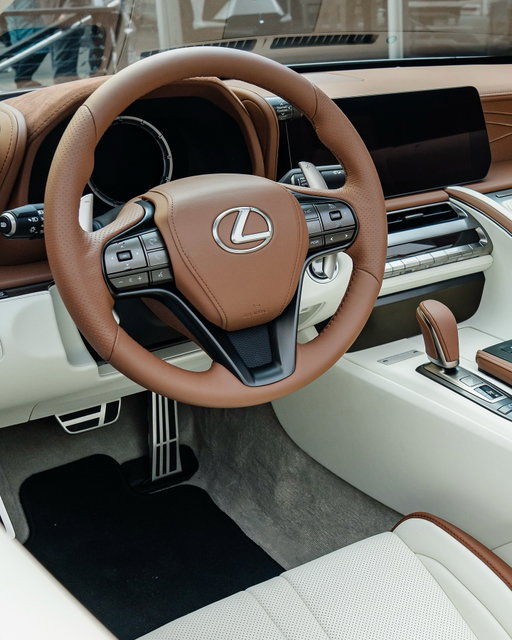 😍🔥 Inside, the 2026 #Lexus LC 500 Convertible 5.0L V8 Inspiration Series package features the gorgeous Saddle Tan and White interior! 

Limited to only 350 units for the North American market. Arriving this Fall. #LexusLC500 

✨ @marklevinson audio system 
✨ Brown & Silver convertible top 
✨ Interior badge on the center console 
✨ Climate Concierge with upper body heating 
✨ Special door scuff plates 

📸: @winn.media // Instagram

⛳️ Previously on display at Pebble Beach Golf Links, 3rd Fairway (off Palmero Way) for #montereycarweek 2025.

* corporate vehicle shown. Display only unit. 
.
.
.
.
.
.
.
#lookatmylexus #lexuslc #lc500 #lexusofconcord #lexusenthusiast #lexuslife #lexuslifestyle #experienceamazing #lexusofconcord #lexuswesternarea #luxurycar #convertible