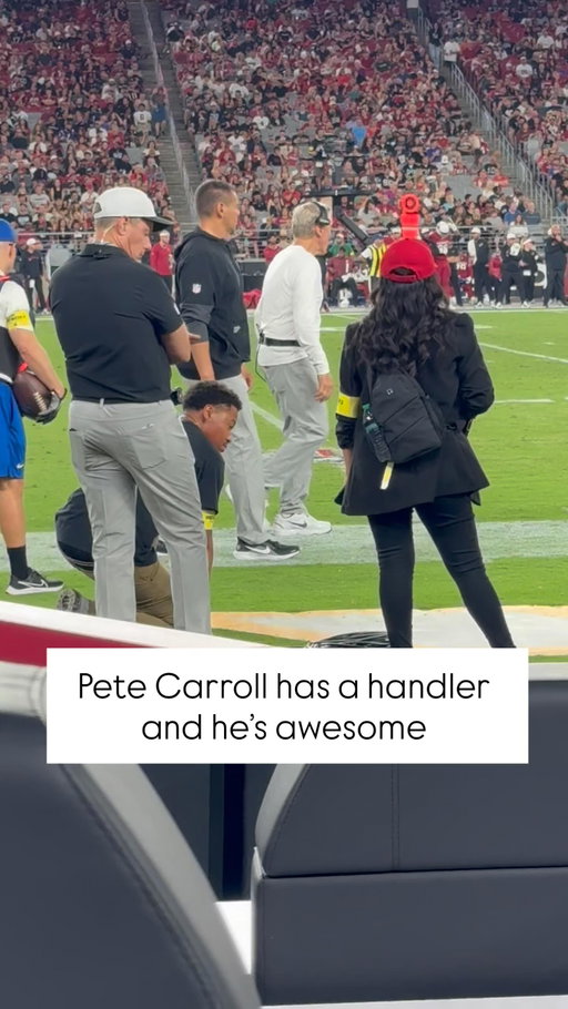 This man follows Pete around, make sure he stays off the field and no one bugs him until he’s ready 😂 #raiders #raiderfans #raidernation #raidersfootball #lasvegasraiders #allegiantstadium #rn4l