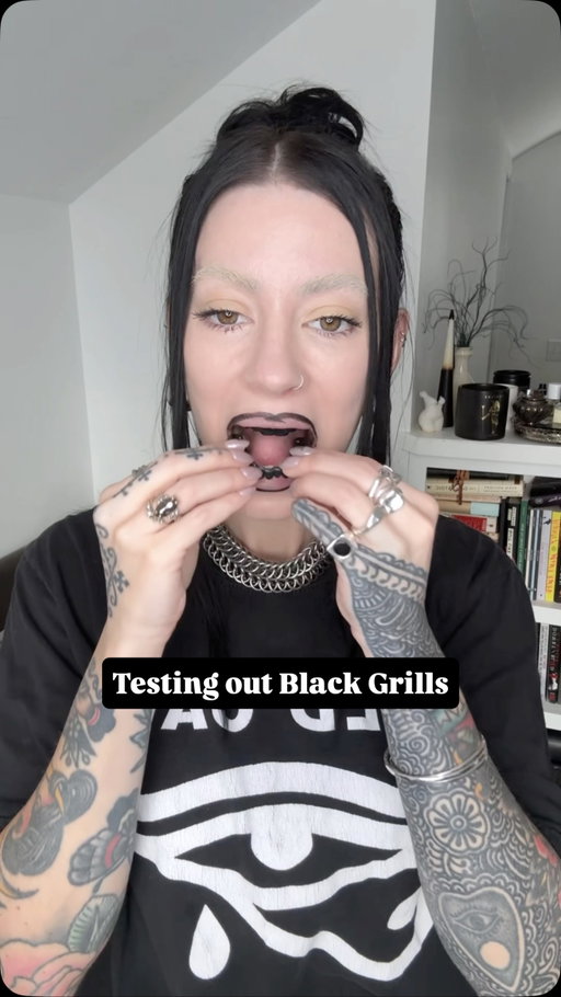 @joholland__ made these amazing BLACK MOUF grills custom for my teefs. So good, just in time for the spooky season