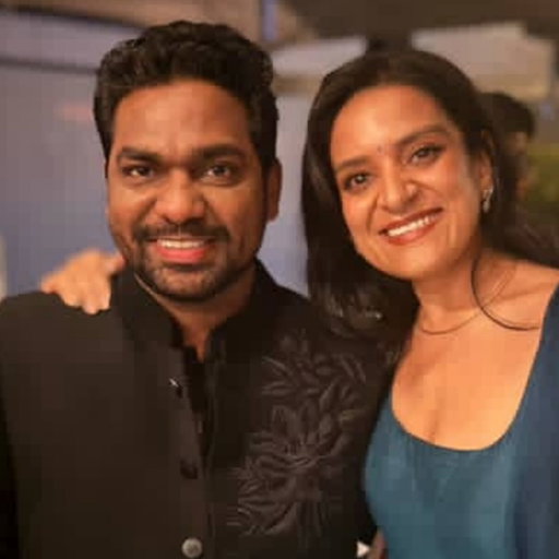 A week ago @zakirkhan_208 sold out Madison Square Garden. It was a beautiful moment for India, for comedy and for Zakir ❤️
I watched in pure awe as my friend did what he was born to do, bring joy to thousands, and to himself.
‘To Infinity and Beyond!’ 

#ZakirKhan
#MadisonSquareGarden
#SakhtLaunda
#StandUpComedy
#DesiComedy
#IndianComedian
#NYCEvents
#ComedyAtMSG
#FromIndiaToMSG
#HistoryInTheMaking