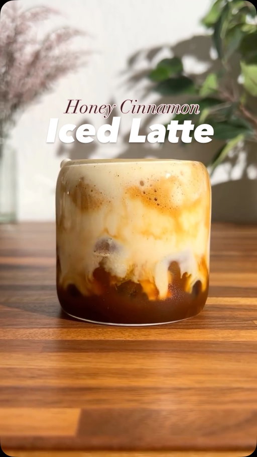 Honey Cinnamon Iced Latte 🤎 Recipe 👇🏽

Comment “book” and I will send you my FREE coffee book with 5 recipes & brewing instructions. ☕️🙌🏽

Recipe:
- add to your glass:
* double shot of espresso 
* 1 tsp of honey (or 2 if you like it sweet)
* 1/4 tsp (1-2 dashes) of cinnamon
* a pinch of salt
- froth/ mix
- add ice 
- froth up 120 ml/ 4 oz of your milk of choice and add a dash a cinnamon to the milk before frothing
- pour your cinnamon cold foam on top 

That’s it. Enjoy! 😁

#icedlatte #icedcoffee #cinnamonhoney #honeylatte