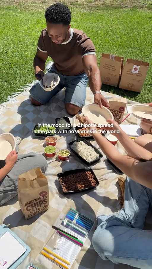 why potluck when u can ‘potle 🍽️ build-your-own chipotle just dropped & now u have the perfect excuse to host a party of 4-6. use code TRYBYOC today thru 10/21 for $10 off ur byoc order. link in bio to build urs

valid 8/26 to 10/21 or 500K redemptions, whichever comes first.  order via Chipotle web or mobile app, US only; use of promo code TRYBYOC required.  chips & dips item excluded.  higher menu price and add’l fees apply for delivery.  additional terms apply; see chipotle.com/byoc-legal