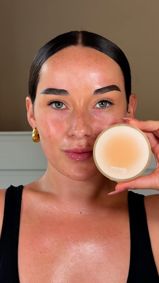 AD The dewy day from @yepoda is skin like and breathable. The ultimate routine for glass, flawless skin ✨🥂 

#yepoda #kbeauty #skincareroutine #koreanskincare