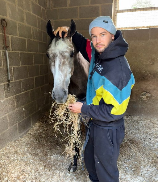 Happiness! National Racehorse Week is in full swing right now, and I can’t wait to show you how special these animals are! 🐎🤍

@greatbritishracing