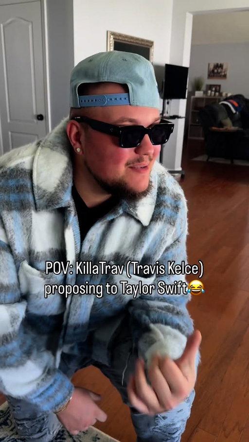 I really hope this was exactly how it went😂 big love twin @killatrav 

#traviskelce #funny #comedy #fyp #reels #explore #laugh #taylorswift #taylorswiftproposal #nfl #football #viral #viral