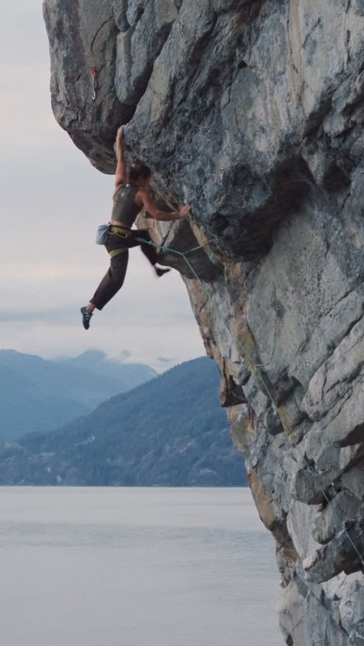 Enjoy this digital resting moment. 

🎥: @sunday.stdios #arcteryx