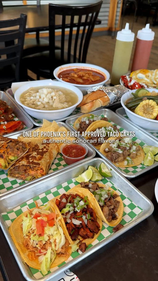 🌮 When a humble cart changes the taco game in Phoenix… I recently fell in love with Tacos La Cabeza, which started back in 2017 as a Sonoran-style food cart and became one of the first carts approved by the Department of Health and the City of Phoenix 🤯 Fast forward, they’ve got their own restaurant in Glendale now (with the original carts still running in Phoenix) where the menu goes way beyond tacos (menudo, breakfast burritos, tortas, and more!) 

Tacos La Cabeza continues that rich tradition, serving tacos made from head to tongue, honoring Sonoran-rooted preparations. My favorite has to be the beef cheek, aka the cabeza, but the al pastor and asada were just as good. Honestly, you can’t go wrong with anything here. The fresh in-house corn tortillas make every bite better, and the service is as warm as the food. If you’re craving real Sonoran flavor, this is the spot. Thank you to the team for having me in and for the amazing hospitality. 

@tacos_lacabeza @tacoslacabeza 
📍6841 W Northern Ave, Glendale, AZ 85303