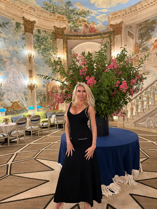 ✨ There are corners of New York City that most will never find—hidden lounges behind unmarked doors, rooftops with no signs, and restaurants that only whisper their names to a select few. I love discovering these secret, upscale escapes where the city feels like it’s mine alone.

Would you like me to share more of NYC’s hidden gems with you? 💫

#creator #upscale #nyc #luxury #nycrealestate