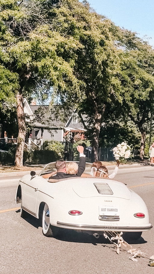 My ‘little sister’ married her soulmate this weekend, and my heart has never been so full. Jilly, watching you walk into this next chapter with Justin, the love of your life, was the greatest moment to be a part of. What a beautiful, perfect beginning to the rest of your forever. I love you two so very much.