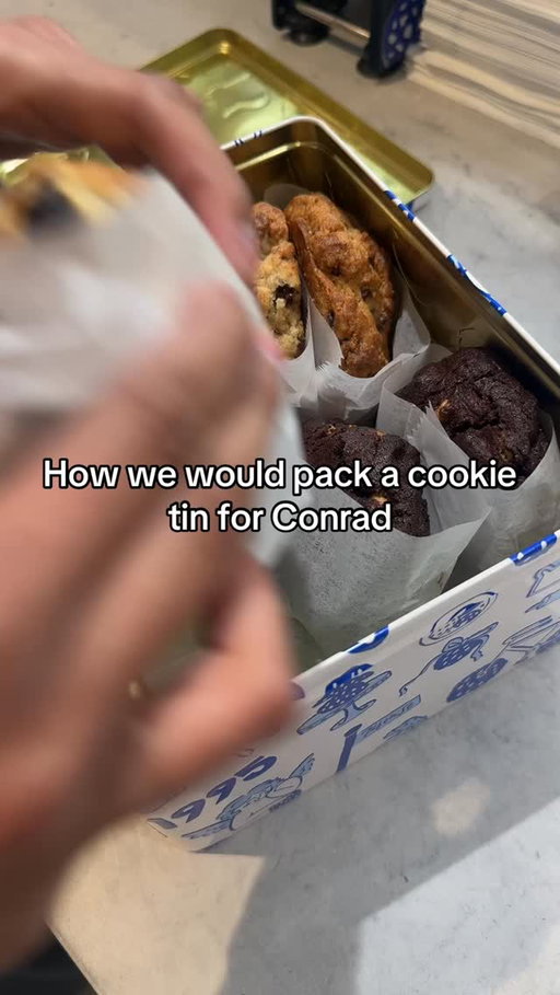 Ok tbh….unsure if that second cookie tin is for Belly or Jer at this point. Happy TSITP day!