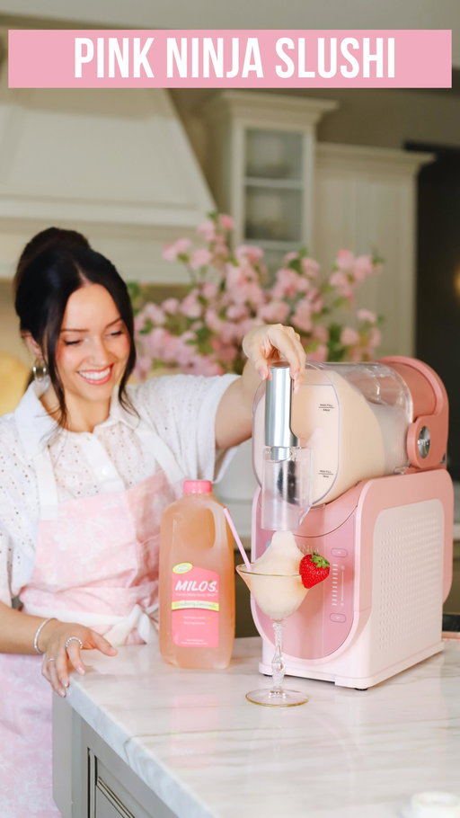@drinkmilos Strawberry Lemonade + pink Ninja SLUSHi = my whole personality! 💗 Who knew staying hydrated could look this CUTE?! #MilosMomentMakers #ad

To shop this Slushi machine and Milo’s Strawberry Lemonade, comment “CHEERS” and check your DMs 

#ninjaslushi #pinklemonade #partyideas #tailgateparty #pinkhomedecor @ninjakitchen @hedleyandbennett