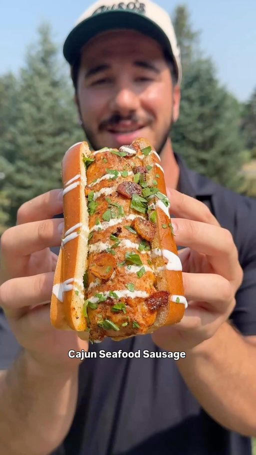 Cajun Seafood Sausage 🦞🎣
Using my new Cajun Explosion seasoning 🫡 
Potentially made these seafood sausages a lil too thick 😂 But my god that flavor is good. Highly recommend trying these out, it would work with tons of different seafood combinations 🐟🍤
#cajunfood #seafood #sausage #seafoodlover