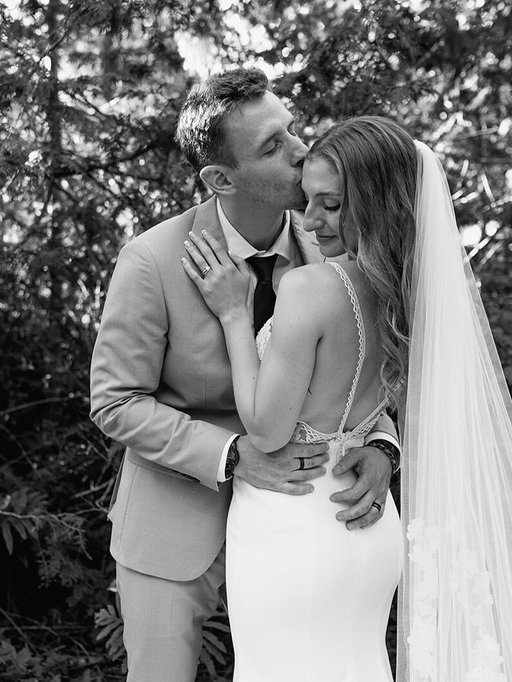 3 years ago today… how did that happen?
My best friend, biggest supporter, my love… my everything. I can’t wait to see what year 4 has in store for us 🤍