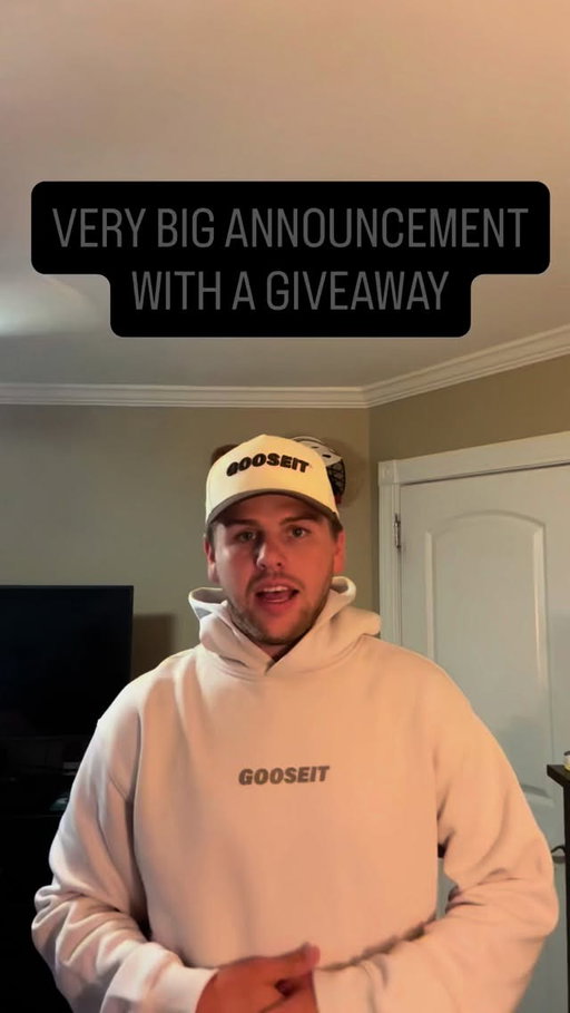 GIVEAWAY TIME. 

Step 1: Follow @d00gs_ and @gooseitcompany
Step 2: Like this post 
Step 3: Comment and tag a friend.

BONUS: share to your story and tag more friends for extra entries. GOOD LUCK!
Very excited to announce my partnership with @gooseitcompany. The best lacrosse apparel in the game.