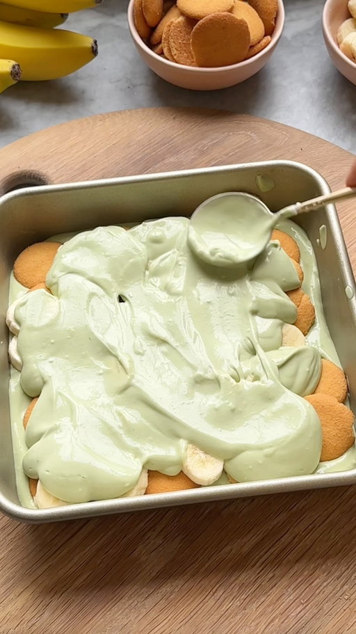 Banana pudding just got an upgrade 🍌👀 And it comes with 6 adaptogenic mushrooms (spoiler alert: it’s our mushroom matcha 🍵) 

Recipe below + send this post to someone who could use a lil’ sweet yet functional treat 😋

INGREDIENTS:

• 1 ripe banana
• 1 cup vanilla yogurt 
• 1 tbsp RYZE Mushroom Matcha
• 2 tbsp maple syrup or honey 
• ½ tsp vanilla extract
• Pinch of sea salt
• Vanilla wafer cookies 

DIRECTIONS:

1) Whisk together yogurt, RYZE Mushroom Matcha, maple syrup, vanilla and pinch of sea salt.

2) In a sheet pan layer a few spoonfuls of pudding, banana slices, then vanilla wafers. Repeat until full.

3) Chill for at least 30 minutes (or overnight for peak pudding texture).

4) Top with more banana, a dollop whipped cream, and a sprinkle of matcha, then enjoy! 🌟