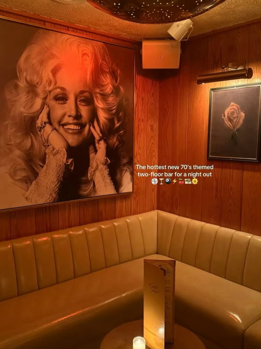 Obsessed with this new going out spot with a pool table, vintage photobooth & excellent martinis🍸🎱

📍 @therippleroomnyc 

#goingoutnyc #nycbars #cocktailbar #lowereastside #girlsnightout #cocktailbars #nycbars #nycbar #nycbarscene #martini #martinis #nycmartini #nycdrinks #nycspots #therippleroom #vintage #retro
