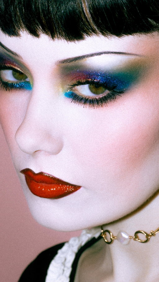 🎭🎪🎠
@sugarpill tako eyeshadow (white) 
@hudabeauty black cherry blush filter 
@colourpopcosmetics matte about hue palette 
red shadow is @meltcosmetics fatally yours II palette 
@cloudicos winter palette
@diorbeauty dior midnight lip liner 
@urbandecaycosmetics lip liner in 714
@kikomilano 3d hydra gloss 13 fire red 
Necklace from @regalrose (code: tatianaroseart)
Top from @wheelsanddollbaby 🖤