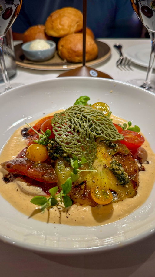 Whether you’re staying at @delamar_tc or not @artisantraversecity is a must try in Traverse City, MI! 😋

@artisantraversecity serves New American cuisine with seasonal, sustainable, local Great Lakes inspired menus and has the most amazing views of Grand Traverse Bay! 😍🌊

What do you want to try? 👇
🍞 The Mill Milk Buns
🍅 Heirloom Tomato 
🐟 Poached Halibut 
🍗 Roasted Chicken 
🍮 Fluffy Cheesecake 

📍615 E Front St. Traverse City, MI