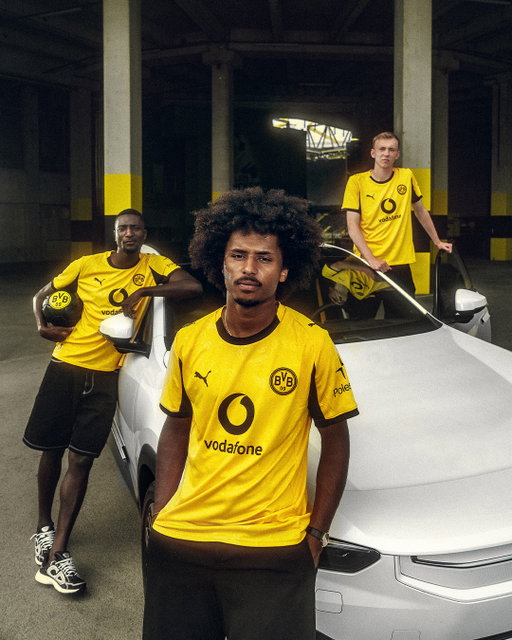 Stars aligned. The @bvb09 25/26 Cup Kit is here.