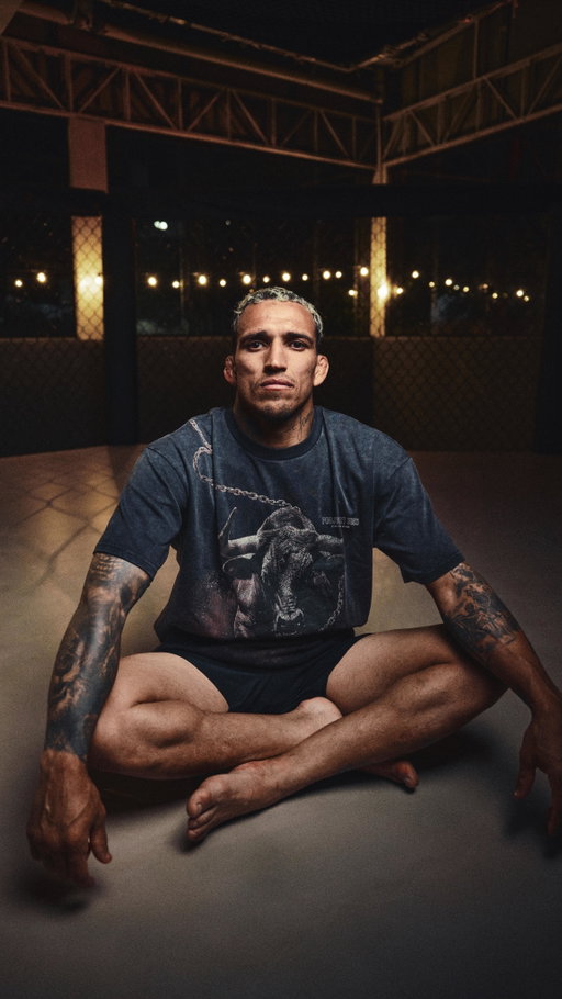 It’s not the chasing of the WIN that creates the greatness - it’s how you handle the PRESSURE TO WIN that ultimately matters most. 

Big love and respect to my brother & @UFC Former Lightweight Champion @CharlesDoBronxs, leading our new @ProjectRock campaign: 

BUILT UNDER PRESSURE 

Charles is emblematic of a champion’s work ethic to greatness that has been built UNDER PRESSURE. 

Charles is the man. 

Amor e respeito, irmão.

Built Under Pressure Collection available now 🔗☝🏾

@projectrock 
@underarmour 
#builtunderpressurecollection