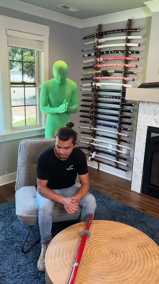 The “perfect” speed cleaning video… and the chaos it actually takes to make it happen 🫠⚡
#brainrot #ContentHouseEnergy #CreatorSkits #SpeedCleaning #GreenScreenChaos #VisualSkits #BehindTheScenes #DIYComedy #UnhingedLogic #OuttakeEnergy