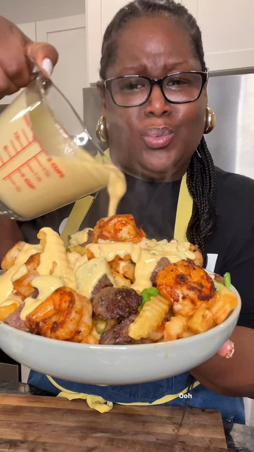 Cheesy Steak & Shrimp Fries #food #easyrecipes #seafood #bigback @carnationmilks