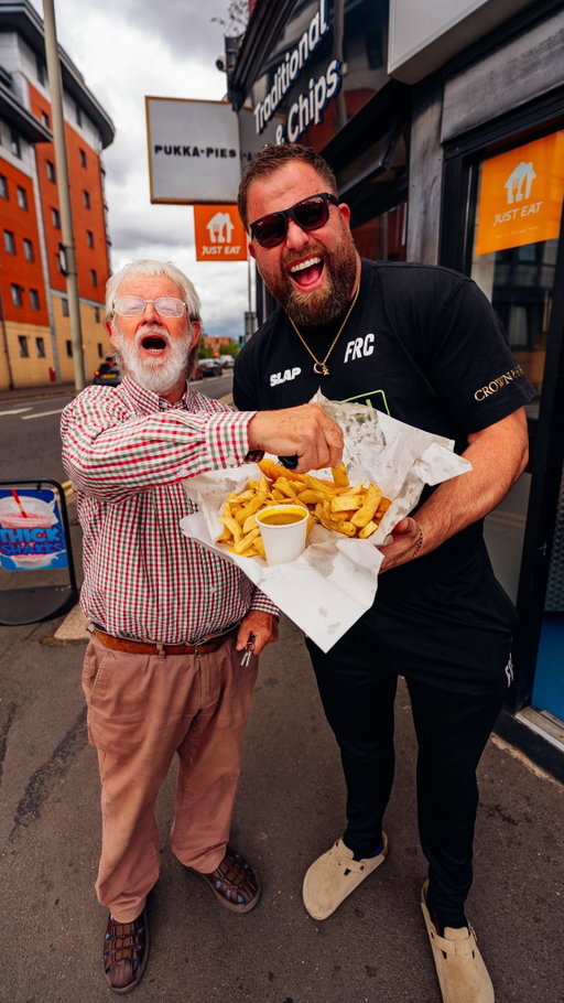 “THE WORST WEVE SEEN” 🤢 Unfortunately, we stopped into Supreme Fish Bar in Leicester! 

#foodreviewclub #foodcritic #foodreview