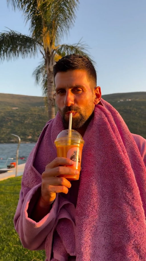 Pink Robe and Towel, the ultimate Feel Good fit ✨ @djokernole