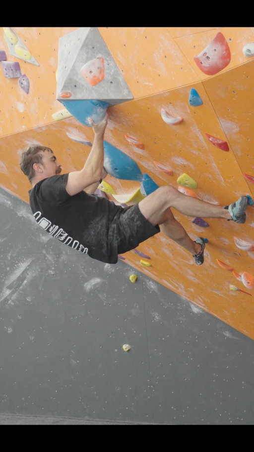 Excuse the obnoxious tryhard noises. Video out soon! What grade do you think this is?
@bloc10_bouldering
