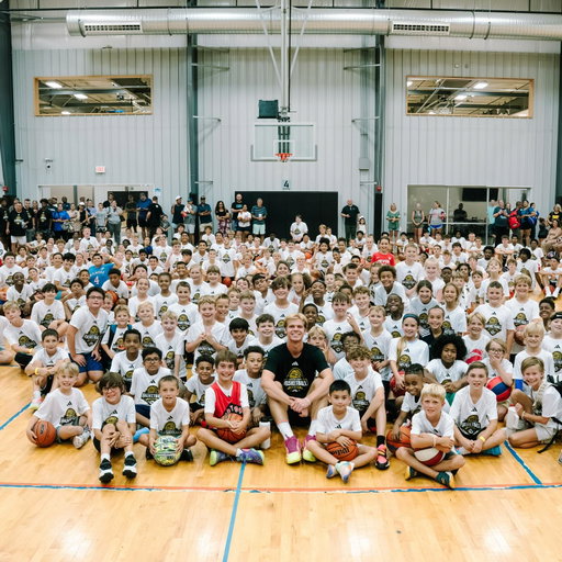 Camp views from Year✌️. What a blessing to be able to do this in the hometown❤️ The hoopers in Wichita are different!💪🌻 #gradeydickbasketballcamp @adidasbasketball