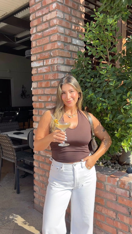Top 3 martinis in phoenix, az using @weberranchvodka 🍸

We stopped in to @barcoaphx @rehabburgertherapy and @themissionaz all three spots had a very different take on a martini. Definitely recommend checking them out. #paidpartner #weberranchvodka 
#az #arizona #phoenix #azbars