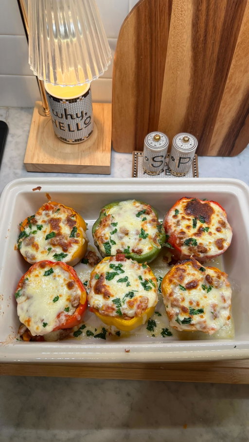 Easily influenced by the chill in the air to make on of my fall favorites 🍂🫑 #stuffedpeppers #glutenfree