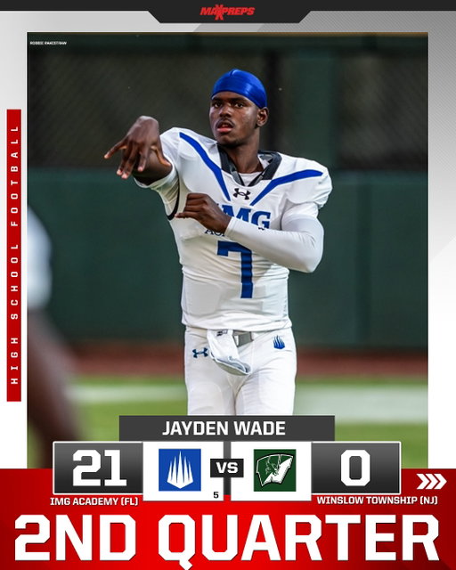 No. 1 overall 2028 recruit Jayden Wade light work tonight to Osani Gayles for THE SNAG 🤯🔥 @imgafootball leads 21-0 early tonight. 

( via -officialkemmons/X )