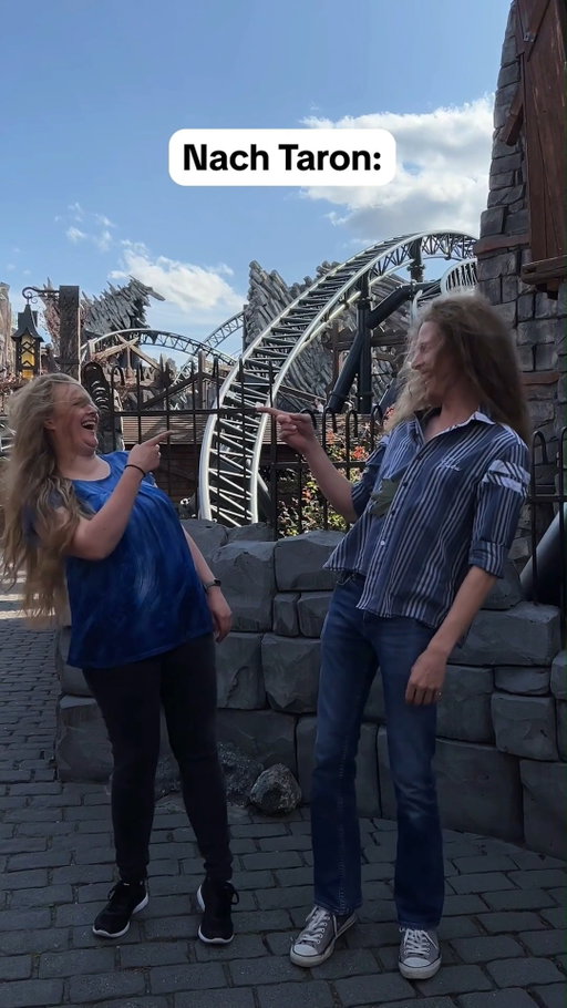 ✨ How to get the perfect “Taron Look” ✨
1️⃣ Get on the ride
2️⃣ Hold on tight
3️⃣ Let the wind do its magic 💨😜

🇩🇪 ✨ How to get the perfect „Taron-Look“ ✨
1️⃣ Setz dich rein
2️⃣ Halte dich fest
3️⃣ Lass den Fahrtwind machen 💨😜

#Phantasialand #Taron #Taronfrisur