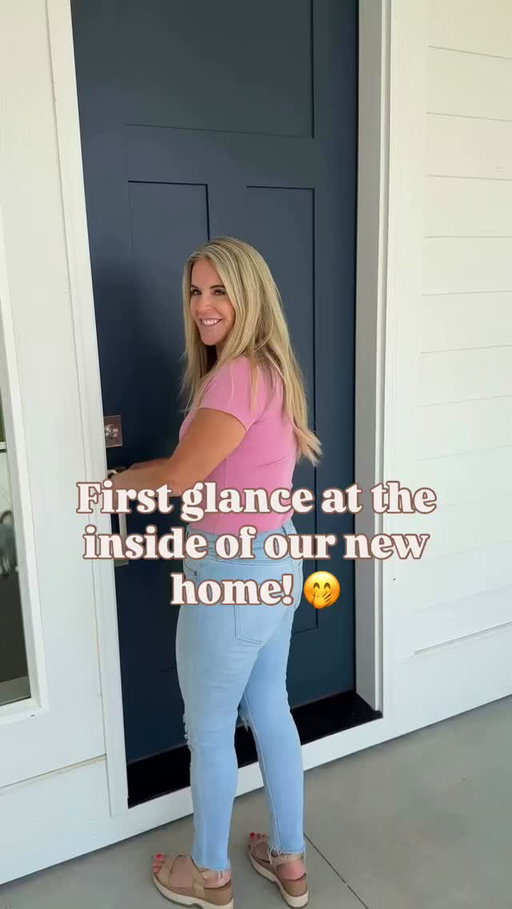 What do you want to see next? 
We are here and ready to get all moved in!! What do you think?! Jeff is excited for the demotion 🤣
I think Tyson likes it too. 

#homedecor #moving #unpack #trusttheprocess #faith #homeinspo #homeinfluencer #lifestylecontentcreator #homeinspiration #lifestyleinfluencer #homedecorinspo #idaho