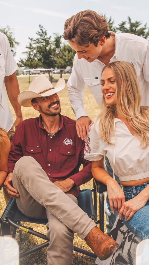 Game day just got an upgrade. Introducing 12 NEW teams so every fan can experience the perfect game day shirt. Which new arrival is going straight into your cart?
#SnapsCo #TailgateReady #CollegeFootball #GamedayFit #SECFootball