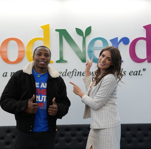 It was an honor to be invited to @foodnerdinc  headquarters by @sharonrosecryan . The work that you’re doing is amazing especially bringing proper nutrition to so many families . 

We spoke about so many things on how it all started and the positive impact that you have brought to the world . We cannot wait for the world to hear your story. 

Link in bio to subscribe so you won’t miss out on this amazing episode : 

#podcast #eatsipchat #foodnerd #life #viral #babies #families
