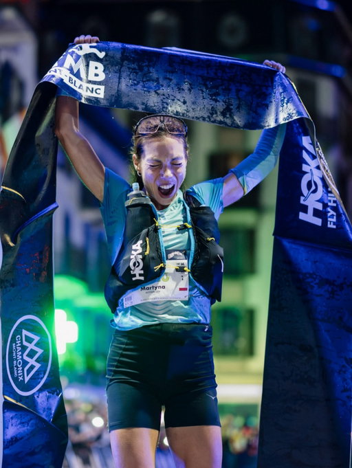 @mlynarczyk.martyna soared past her 2nd-place finish last year by taking home the CCC win @utmbmontblanc 🪽

And a third CCC podium spot for #TeamHOKA with @sylvianordskar close behind in second place.

Gratuluję Martyna, gratulerer Sylvia!

#FlyHumanFly #HOKA #LetsFlyChamonix